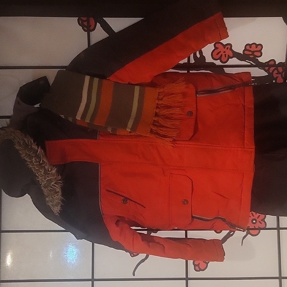 Oshkosh snowsuit - Picture 2 of 7